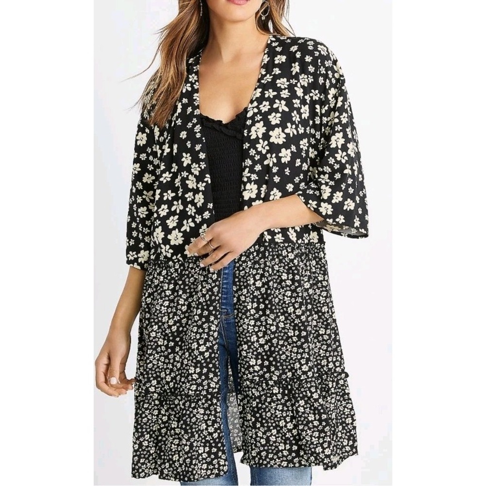 Maurices NWOT Floral Kimono Duster Women's S Black White Tiered Longline Boho